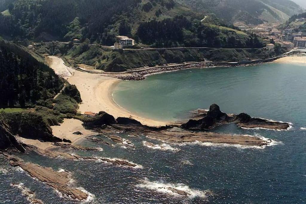 Comodo Y Funcional Junto A Playa Y La Montana Mutriku