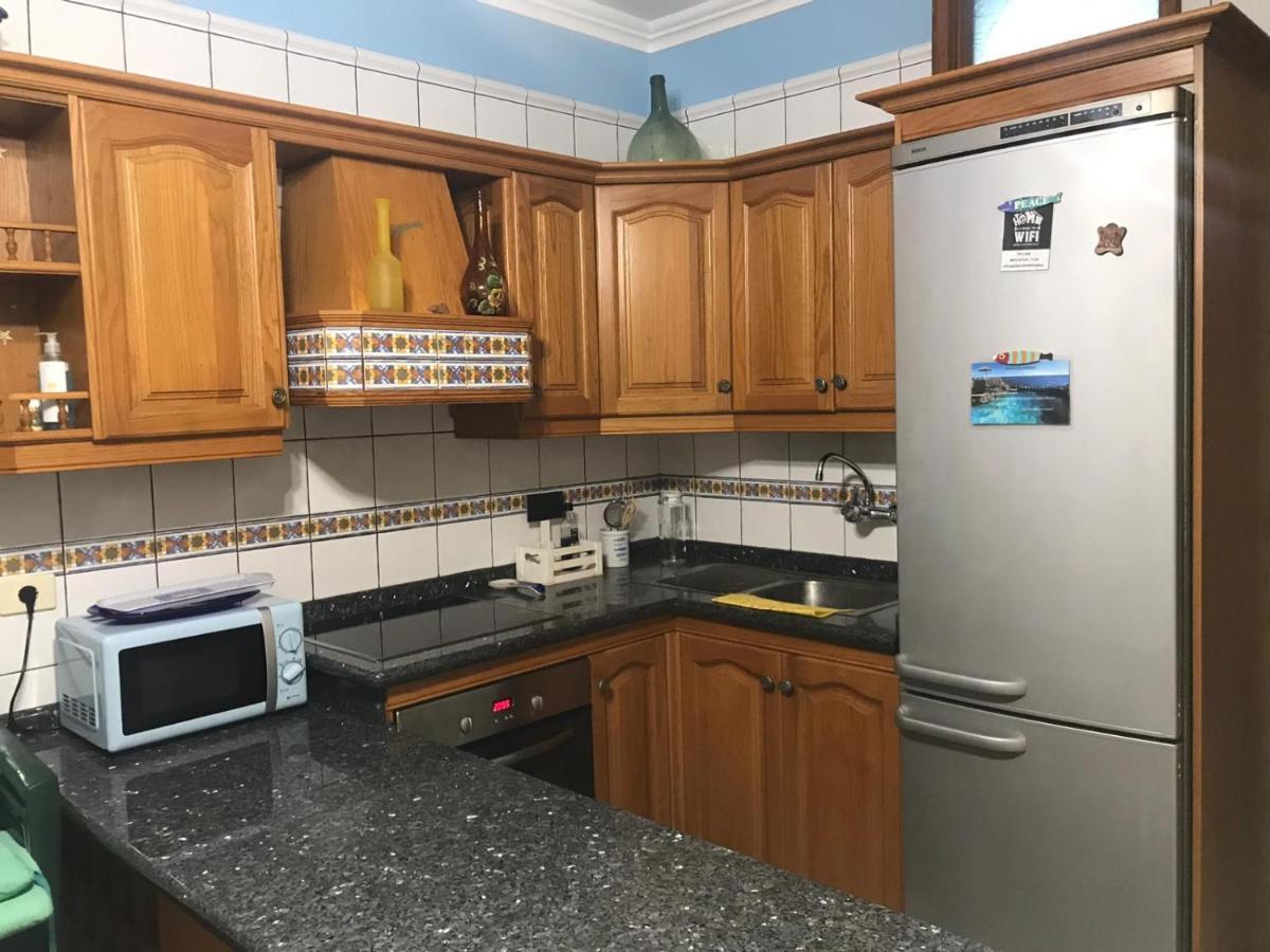 Primera Línea En Piscinas Naturales. Apartamento Barlovento