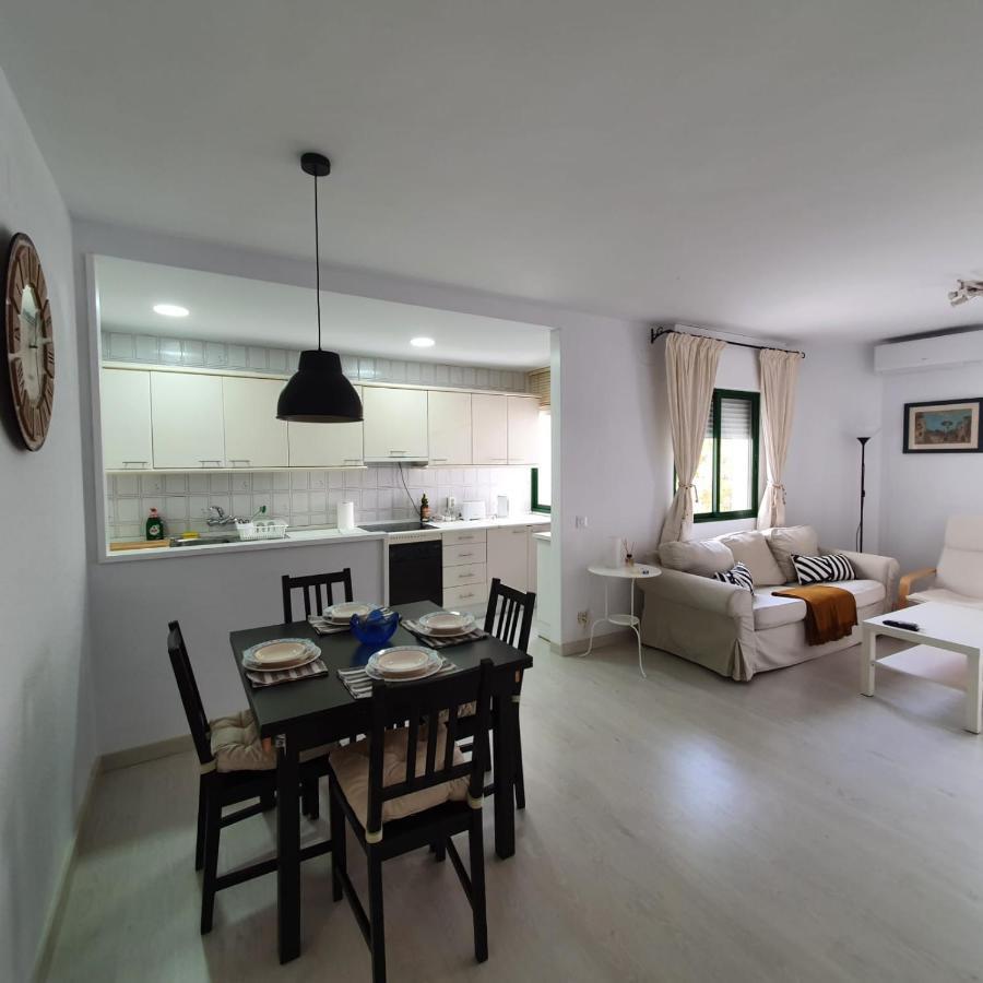 Estupendo Apartamento Cerca De La Playa Del Ancla Apartment *