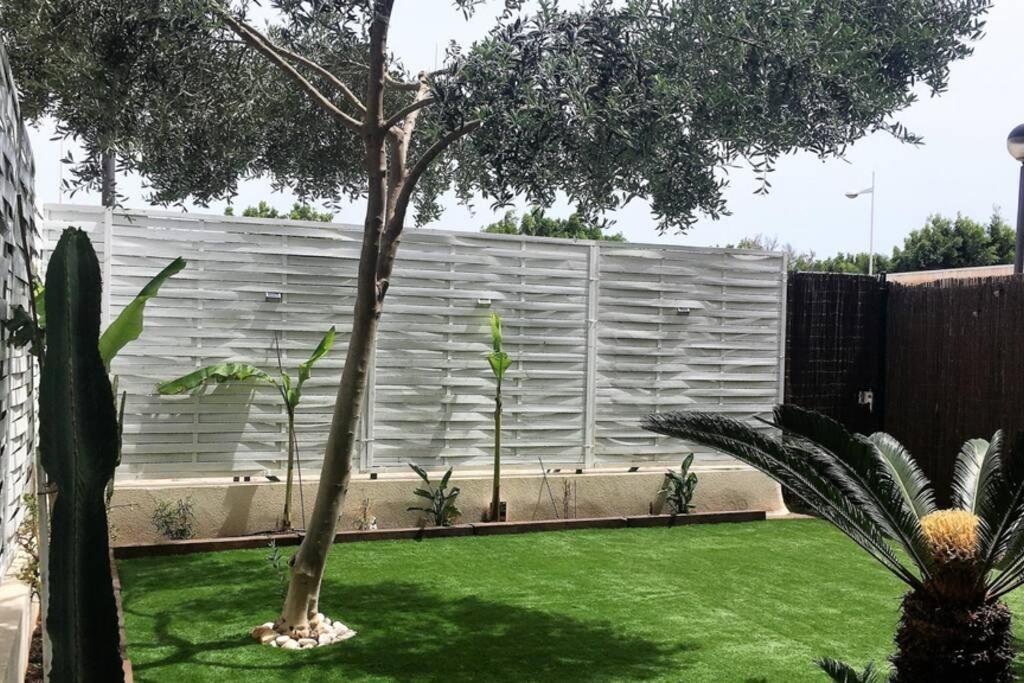 Chill Out Ground Floor Apartm +private Garden+wifi Apartamento Retamar (Almeria)