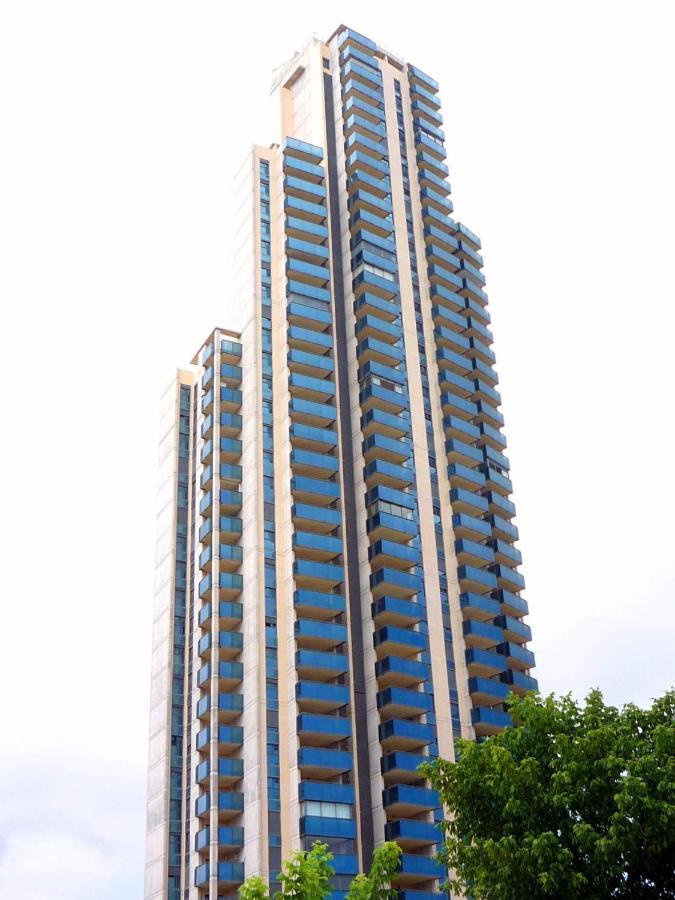 Apartamento Kronos Apartment *