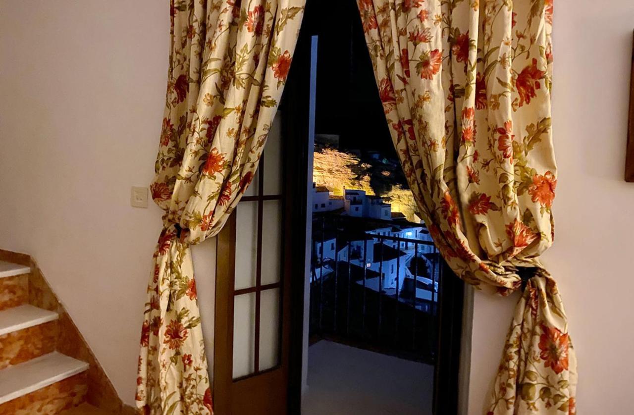 La Casa De La Lela * Setenil De Las Bodegas