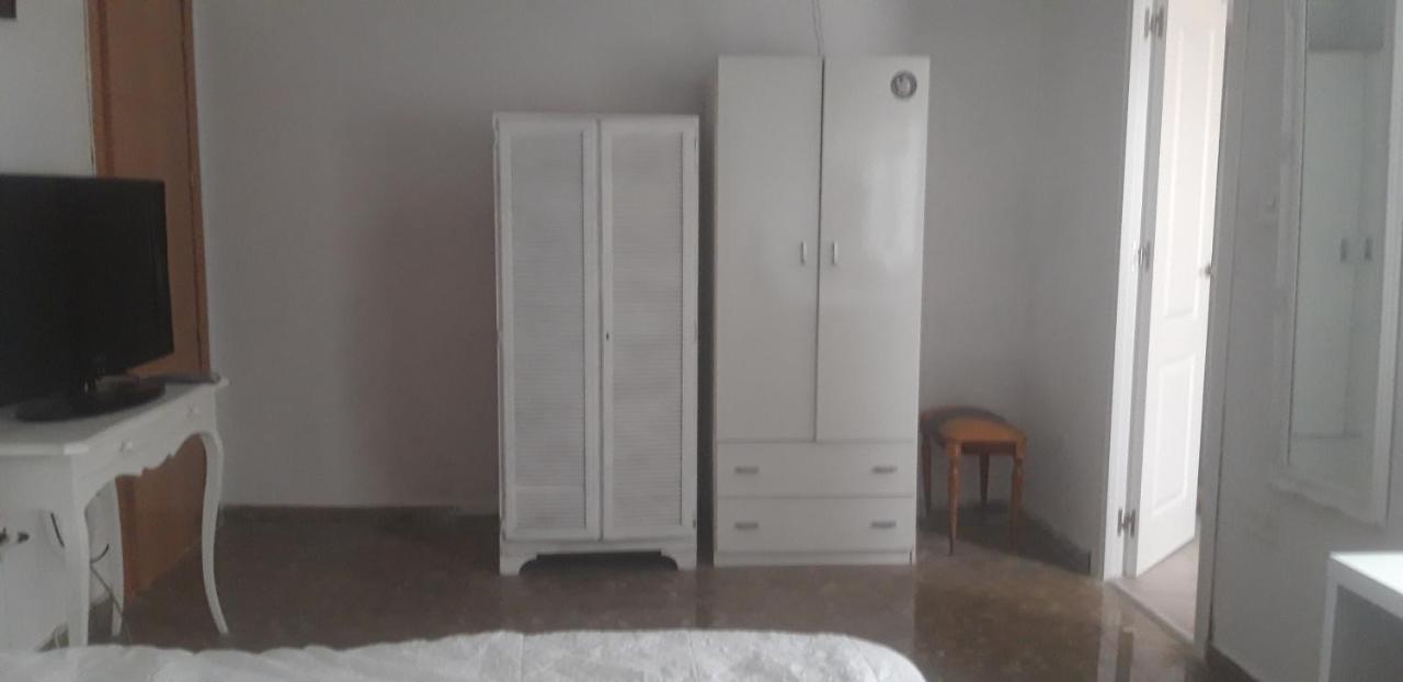 Amplias En El Centro De Homestay *