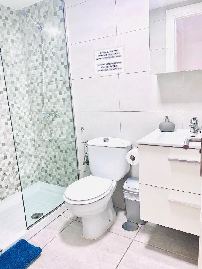 Deluxe Your Holidays, Three Swimming Pool, Private Terrace, High Wifi, Puerta Del Sol Apartment *