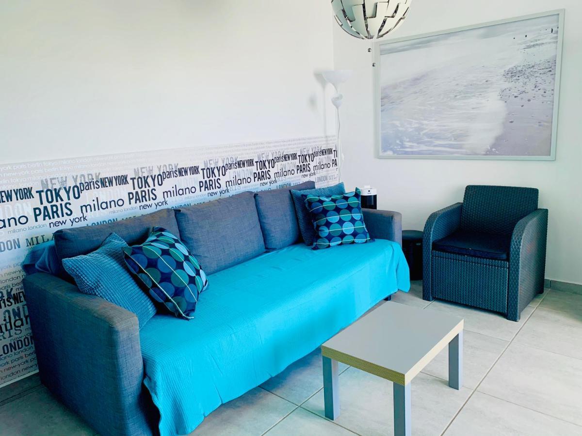 Deluxe Your Holidays, Three Swimming Pool, Private Terrace, High Wifi, Puerta Del Sol Apartment *