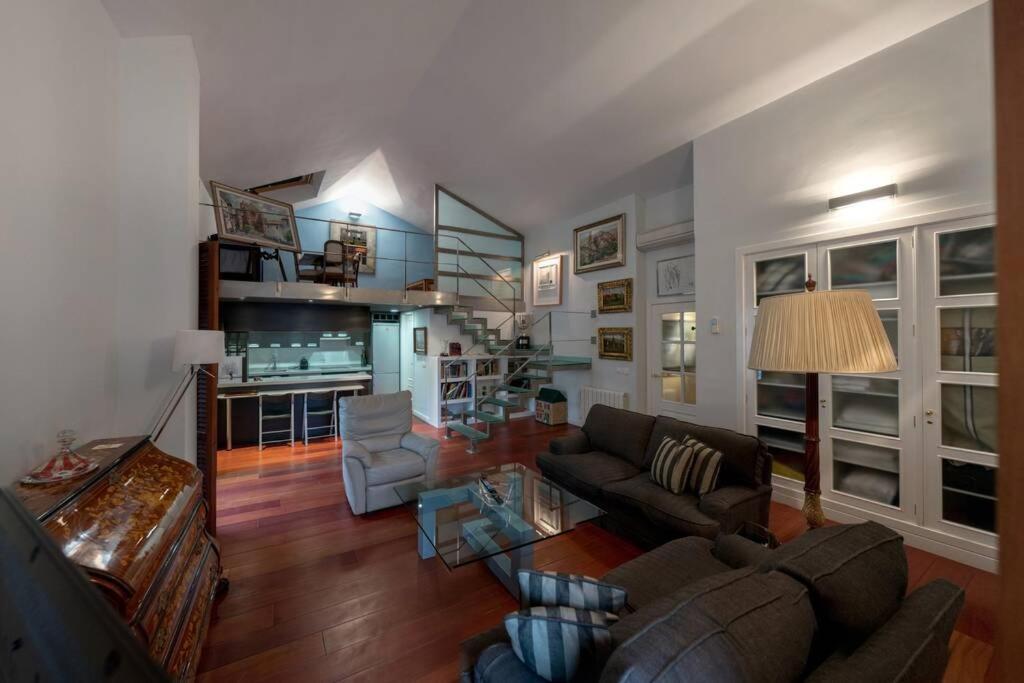 Jaguar Apartment
