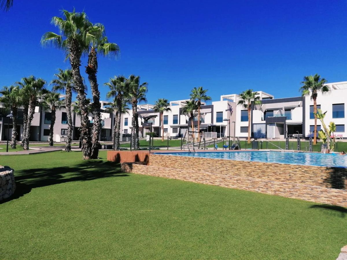 Bright Oasis La Zenia *