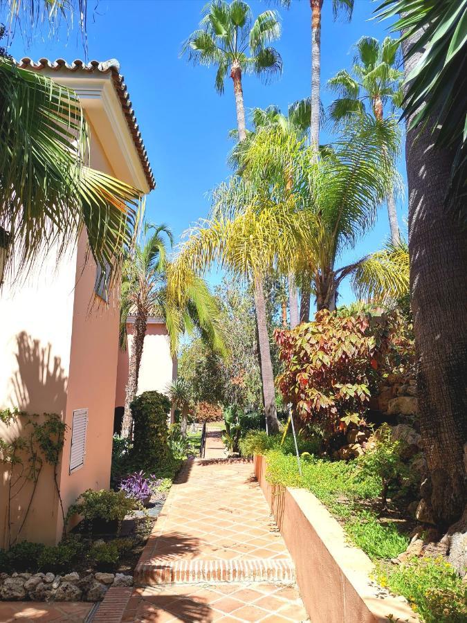 Entre Marbella Y Apartamento