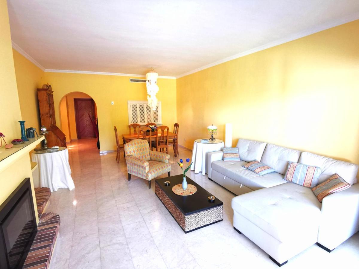 Apartamento Entre Marbella Y