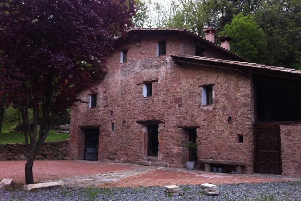 Chalet La Badenca. Masia Catalana Del S. Xvii Riudaura