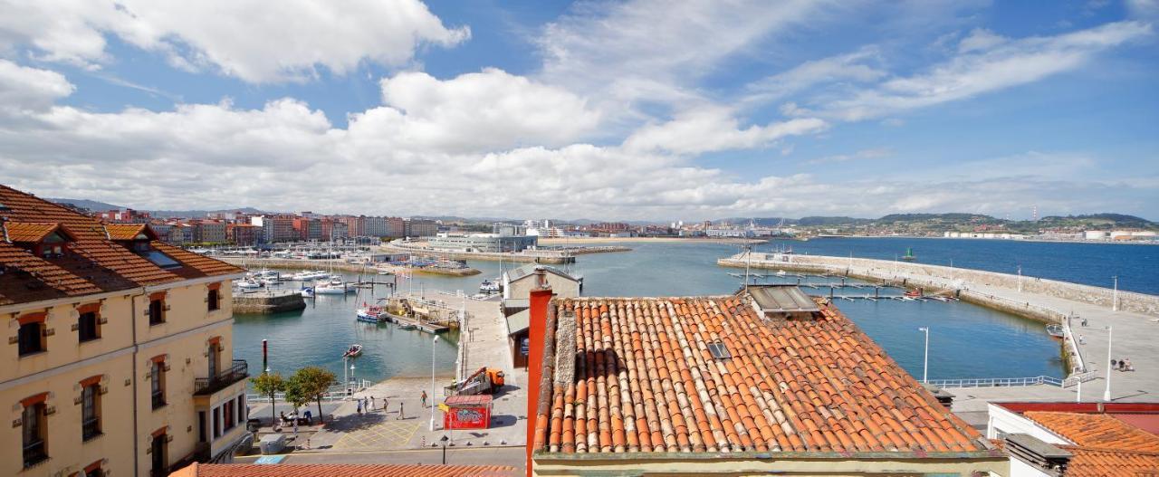 Puerto Deportivo Cimadevilla Apartment
