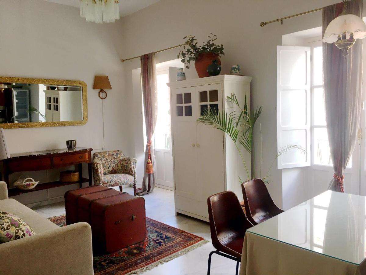 Eva Recommends Alameda Apartment
