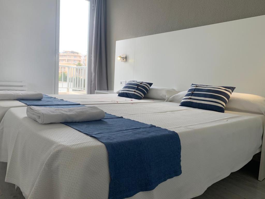 Es Nautico Aparthotel 2*