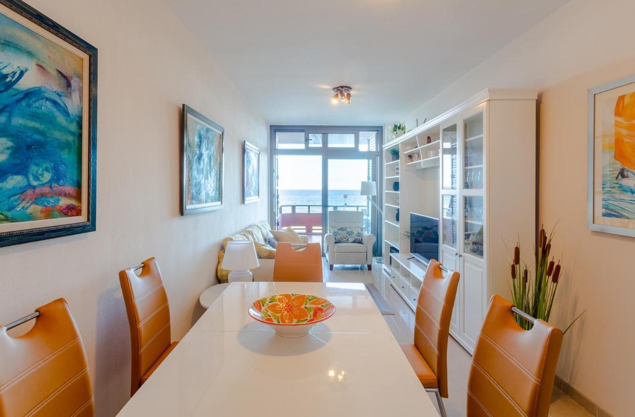 Front Line With Fantastic Terrace. *