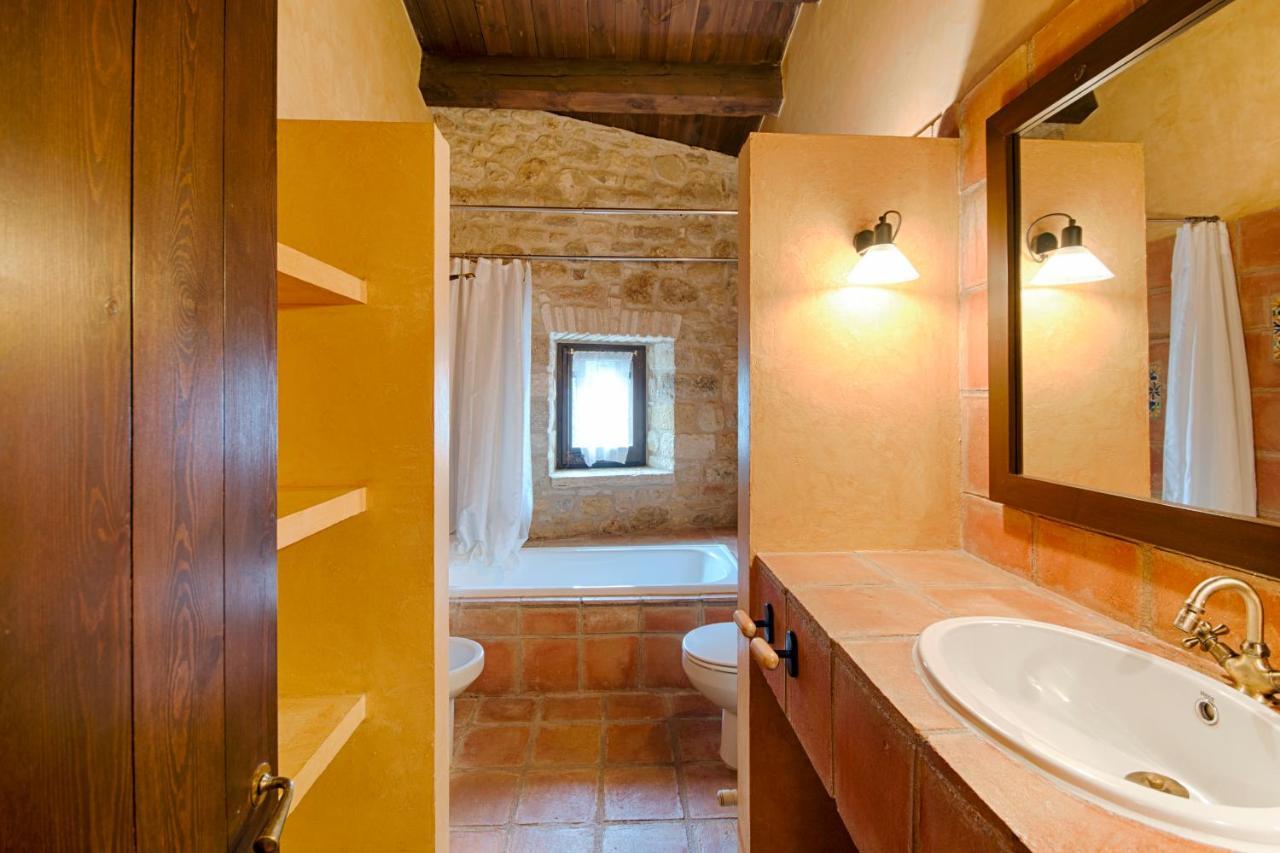 Country house Can Sagnari Cornella de Terri