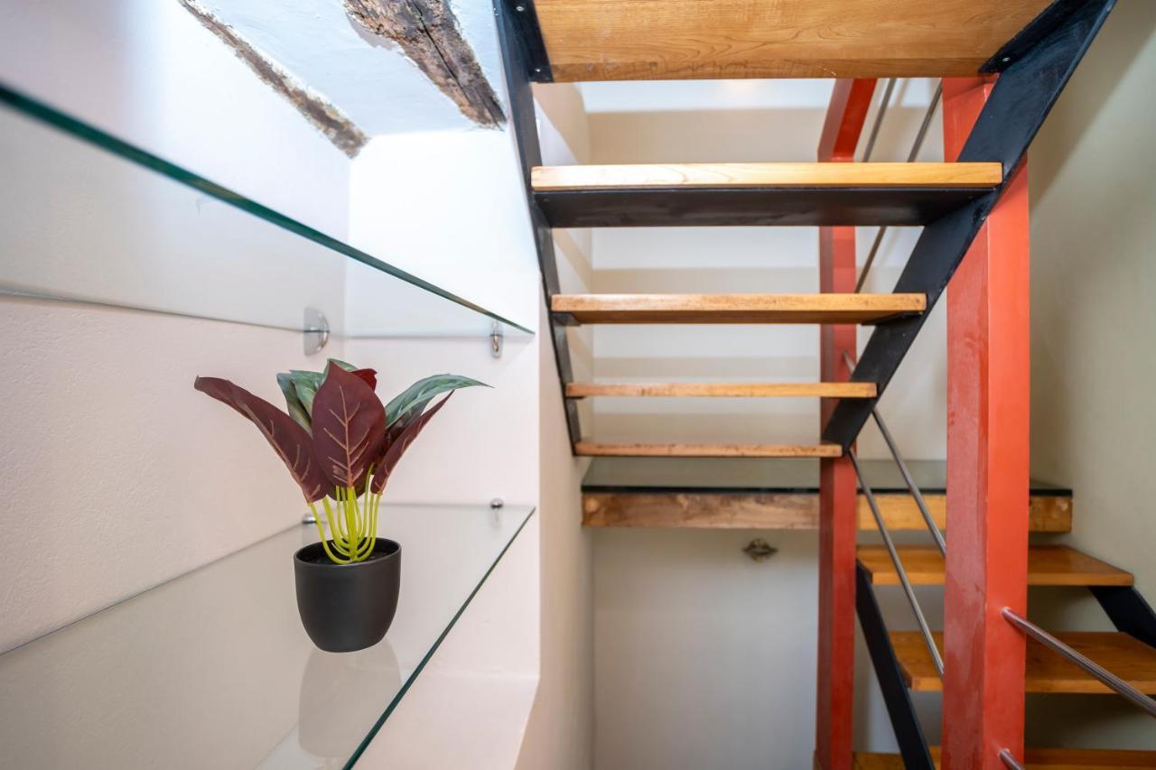 Turistiqa - - Triplex Centro Ferrol