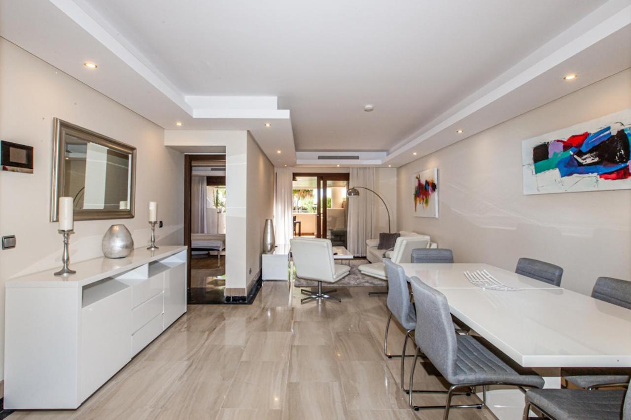 Frontline Luxe Apt In Bahia De La Plata Rdr214 Apartamento Estepona