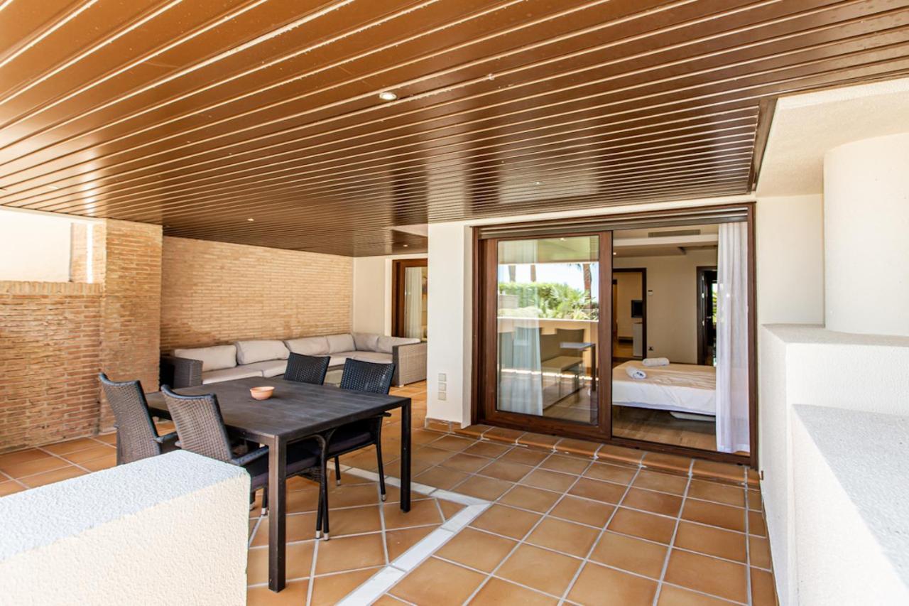 Frontline Luxe Apt In Bahia De La Plata Rdr214 Apartamento Estepona