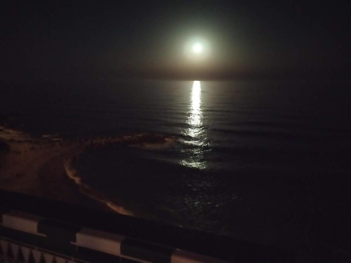 En Playa Semi-privada Benalmadena