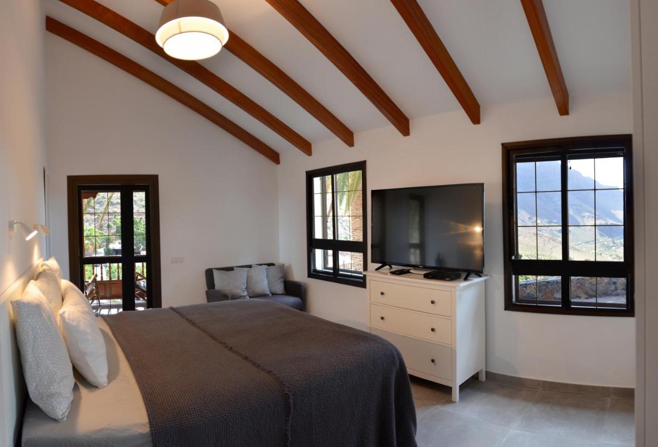 - Unique With Heated Pool Villa Fataga