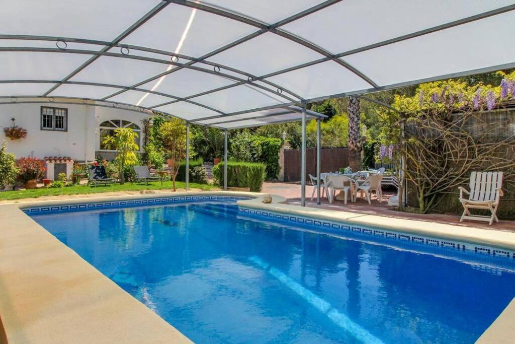 Paradise Private Pool And Garden In A Natural Park For 9 Holiday home