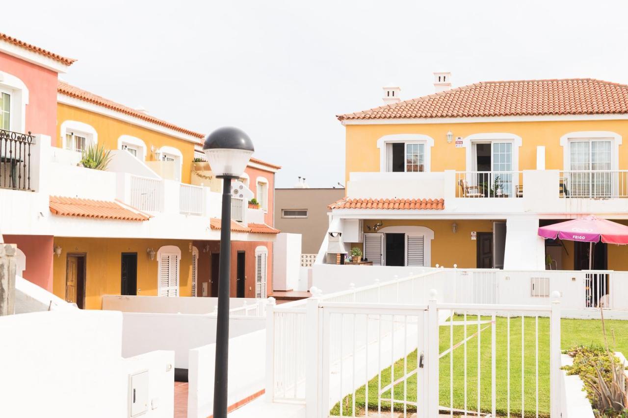 Lovely&sunny Near Poris Apartment *
