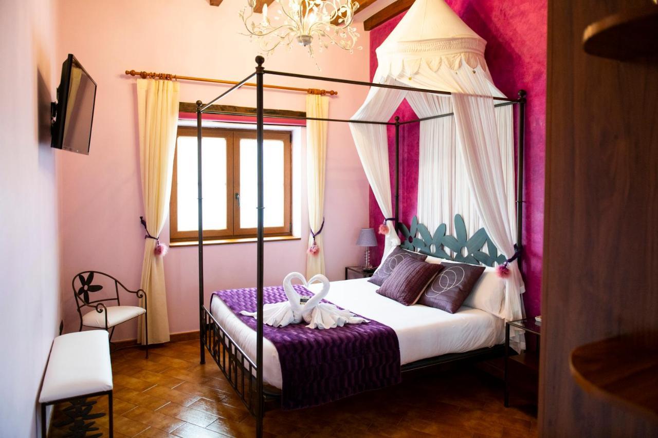 La Fabula 3*