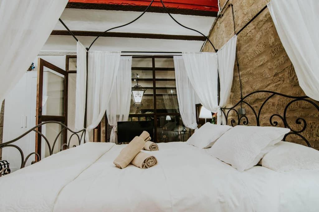 Durmiendo Reyes En La Rioja Villa