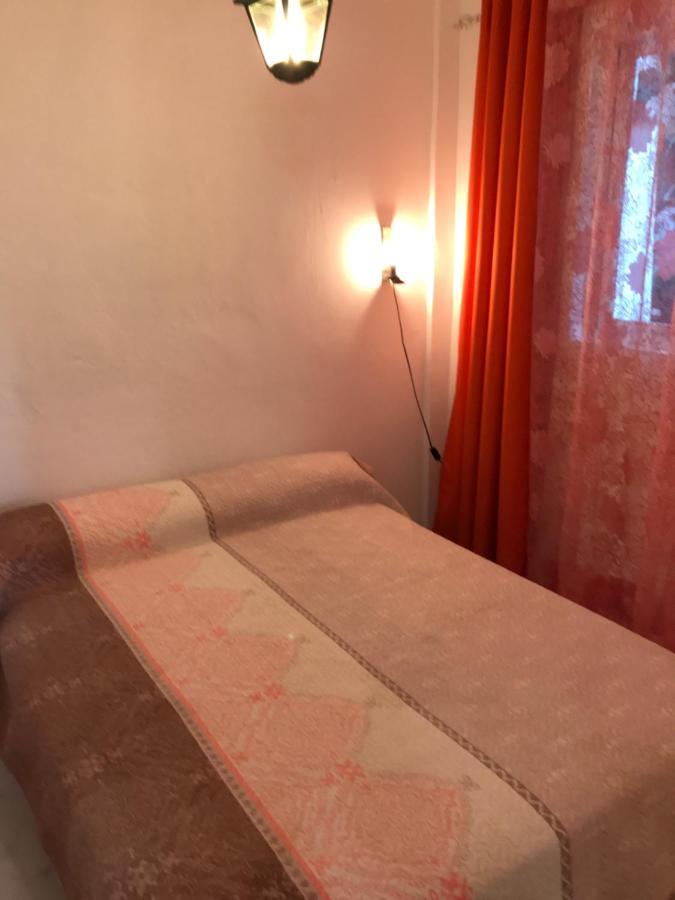 Casa-h -pequeno Conjunto Casas Adosados *