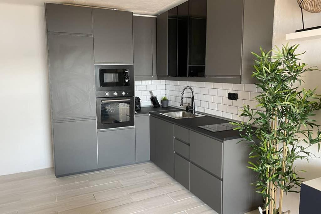 Apartamento Miravent Terraza Y Jardin Frente Al Mar Menorca