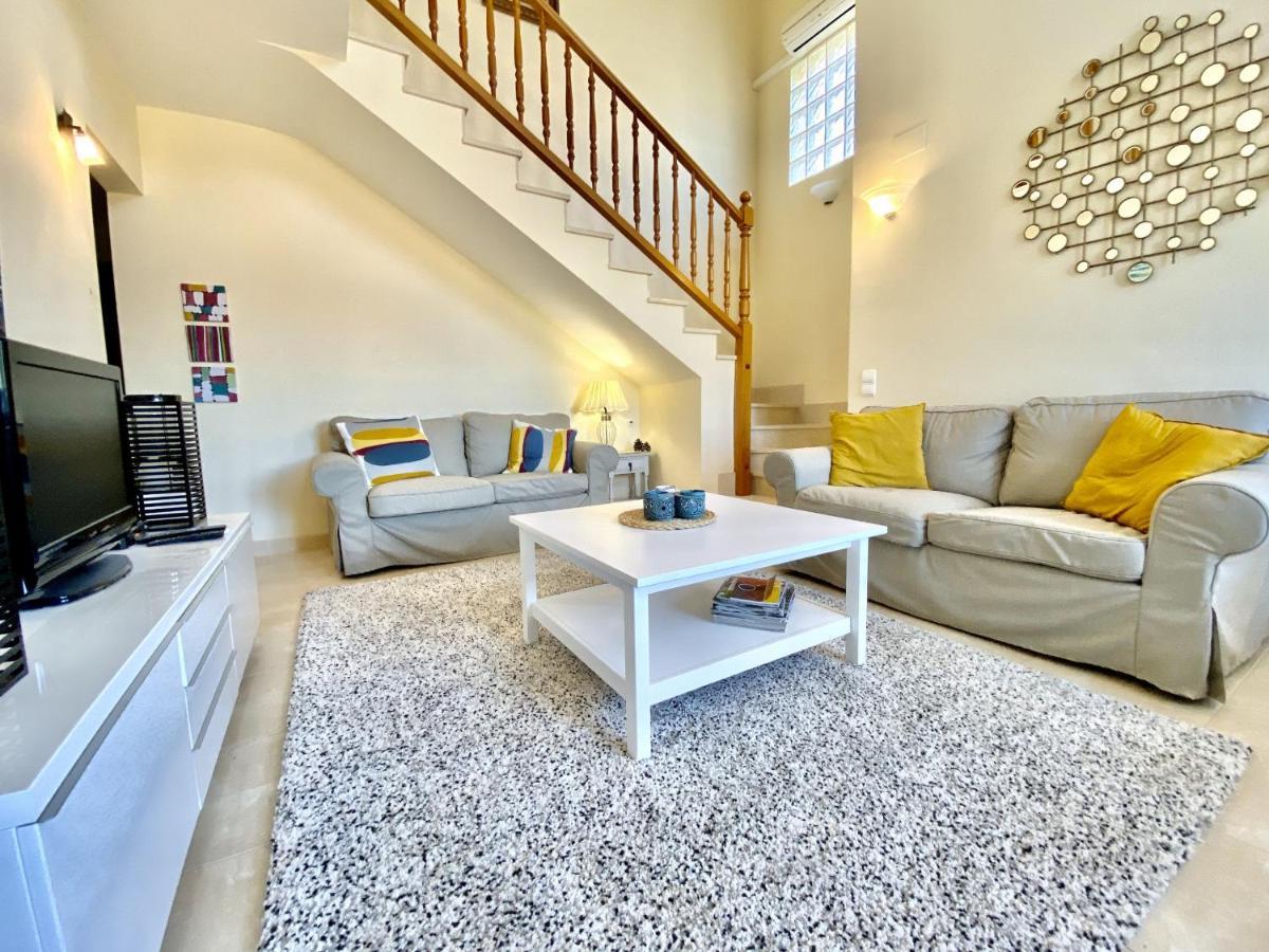 Martina 4 Bedroom With Air Conditioning & Private Swimming Pool Ideal For Families Villa