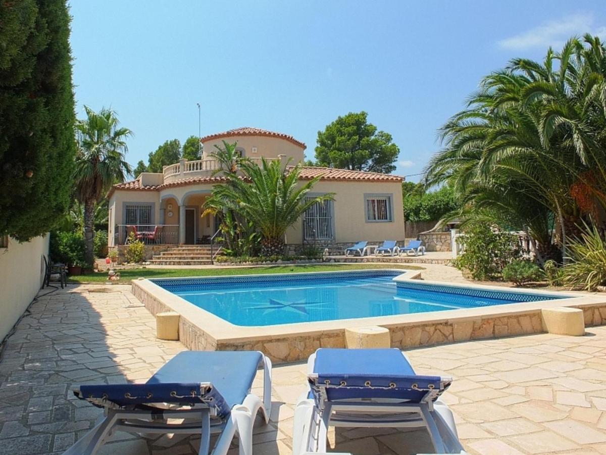 Jacaranda Stunning 3bedroom With Air-conditioning & Private Swimming Pool Villa