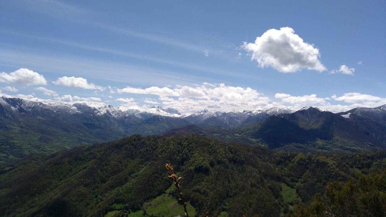 Valdecarzana Senda Del Oso * San Martin (Asturias)
