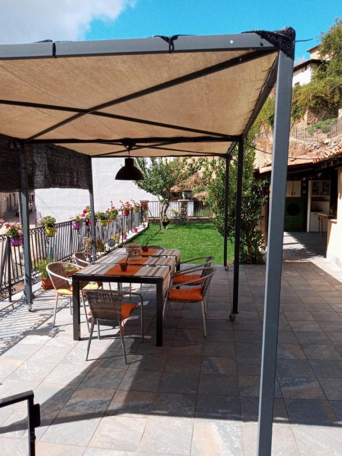 Casa Rural La Media Legua Holiday home *