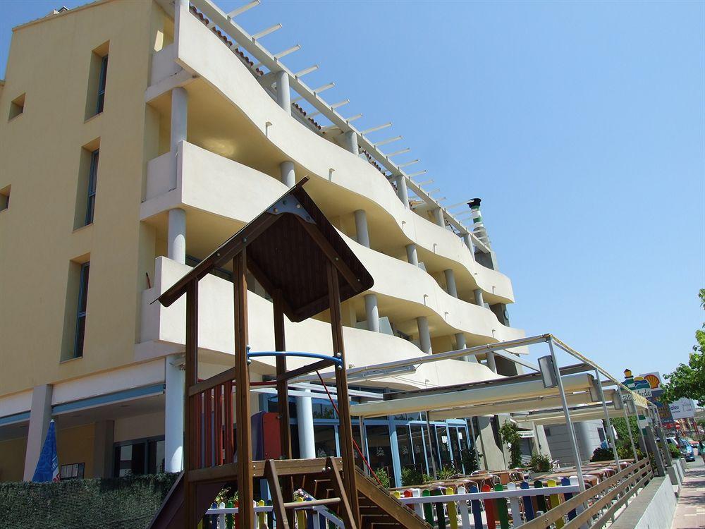 Costa 3*