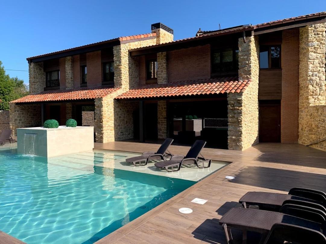 2 En Con Piscina Privada En Asturias El Marquesau *