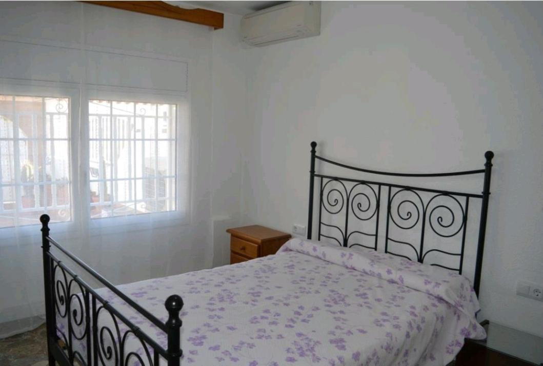 R116 Con Piscina Privada En * Cunit