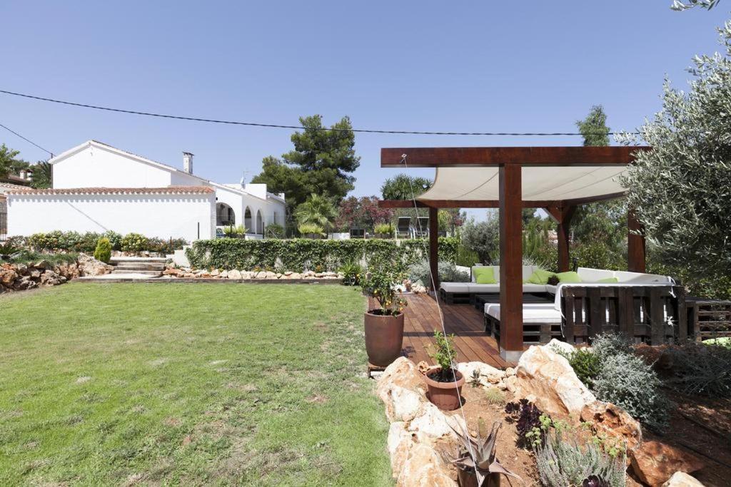 Celi: Sea- & Mountain View, Peaceful & Comfortable. Villa