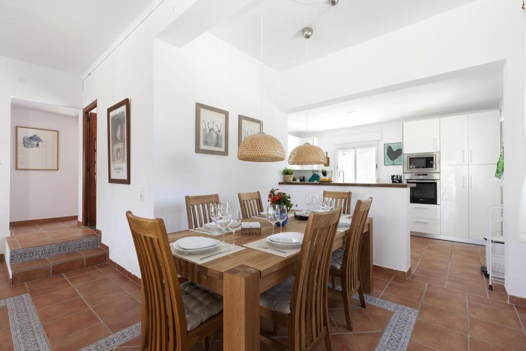 Celi: Sea- & Mountain View, Peaceful & Comfortable. Dénia