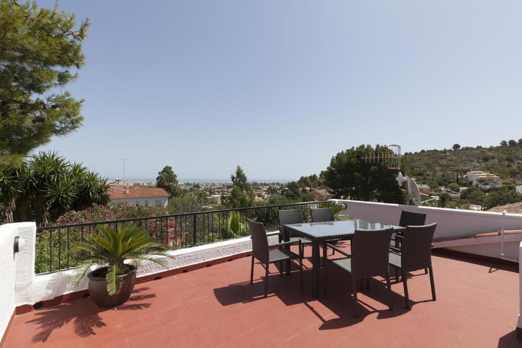 Celi: Sea- & Mountain View, Peaceful & Comfortable. *
