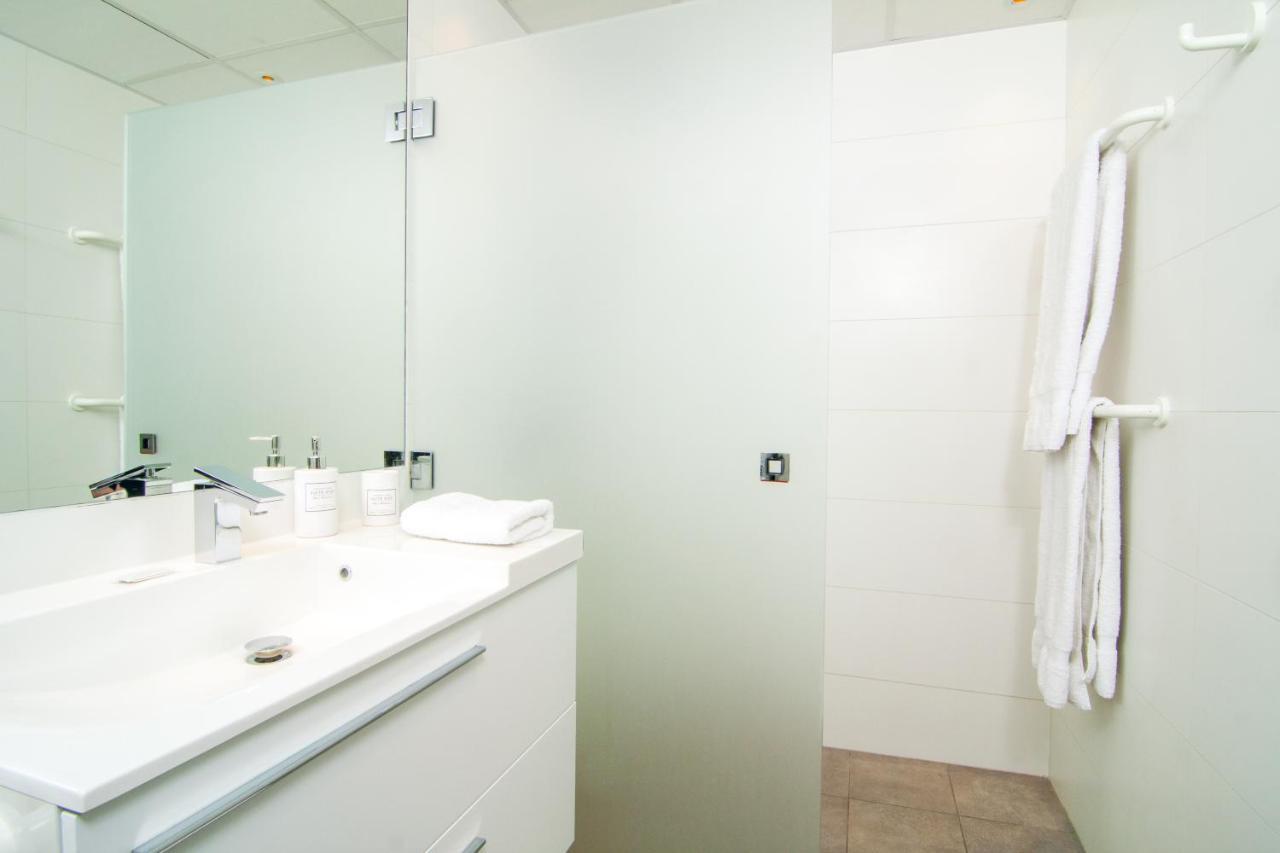 Apartment Modern 1 Bedroom Apartment, With Sea Views, In Andalucia Del Mar - Puerto Banus *
