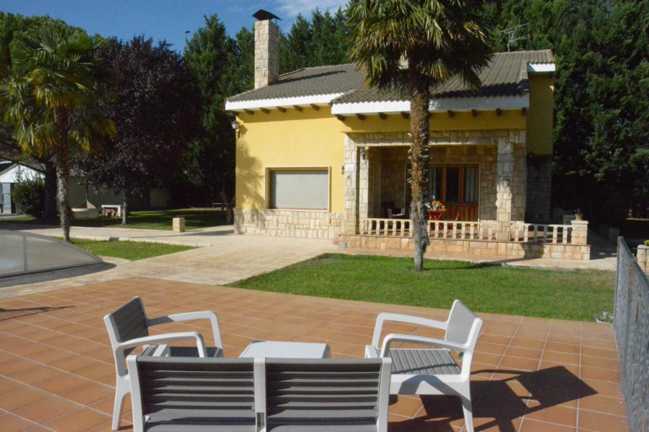 Casa Martin, Casa Con Jardin Pensada Para Familias Holiday home Teruel