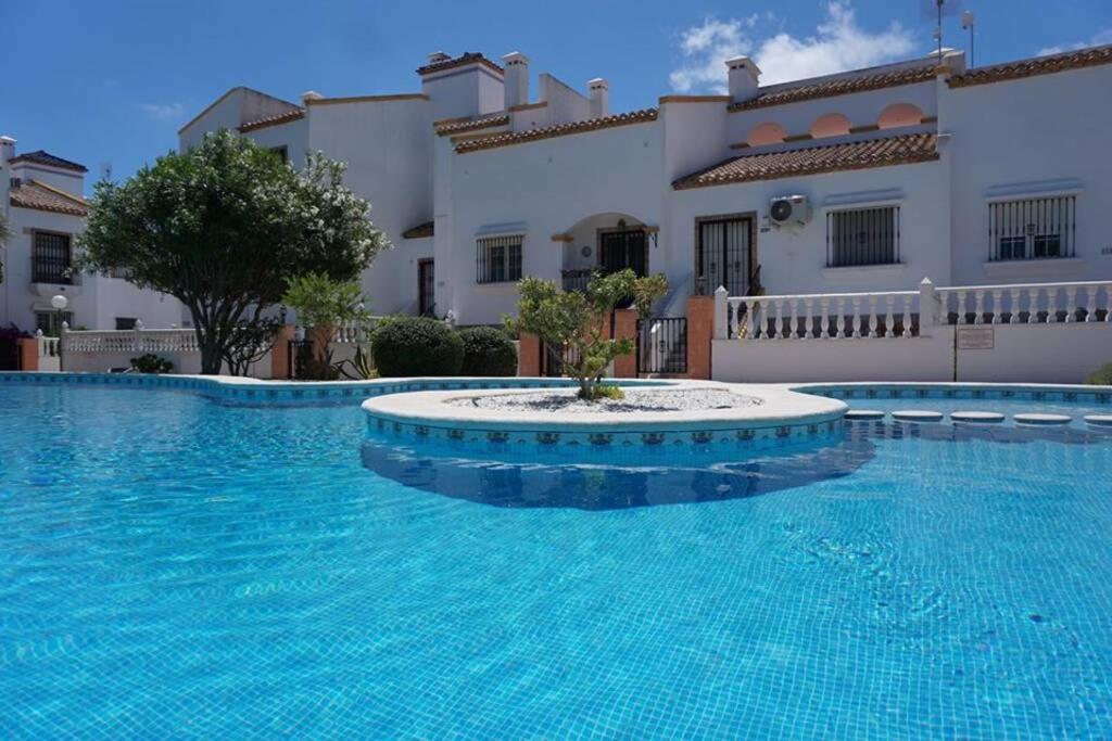 Spacious Ground Floor With Garden & Communal Pool Los Dolses
