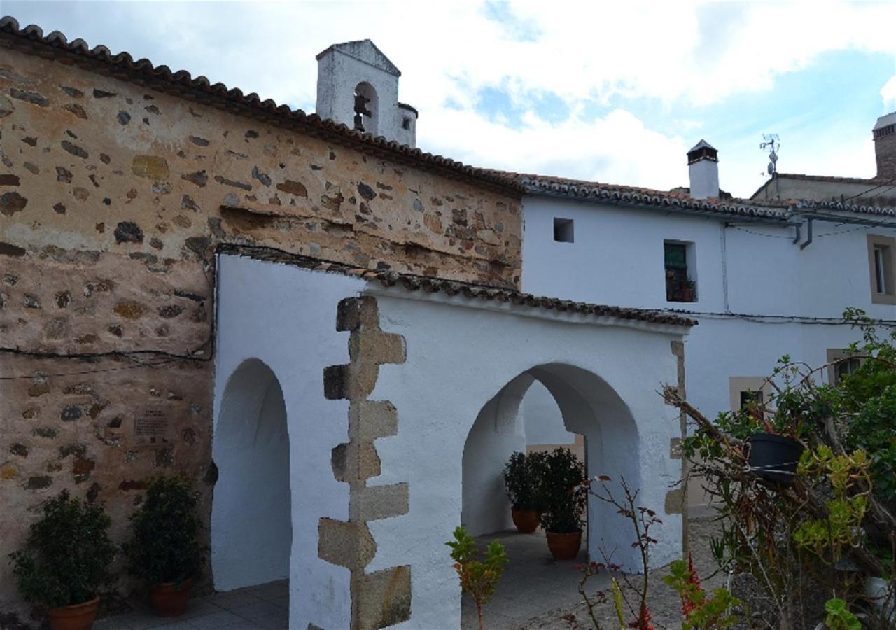 Turistico Muralla De * Caceres