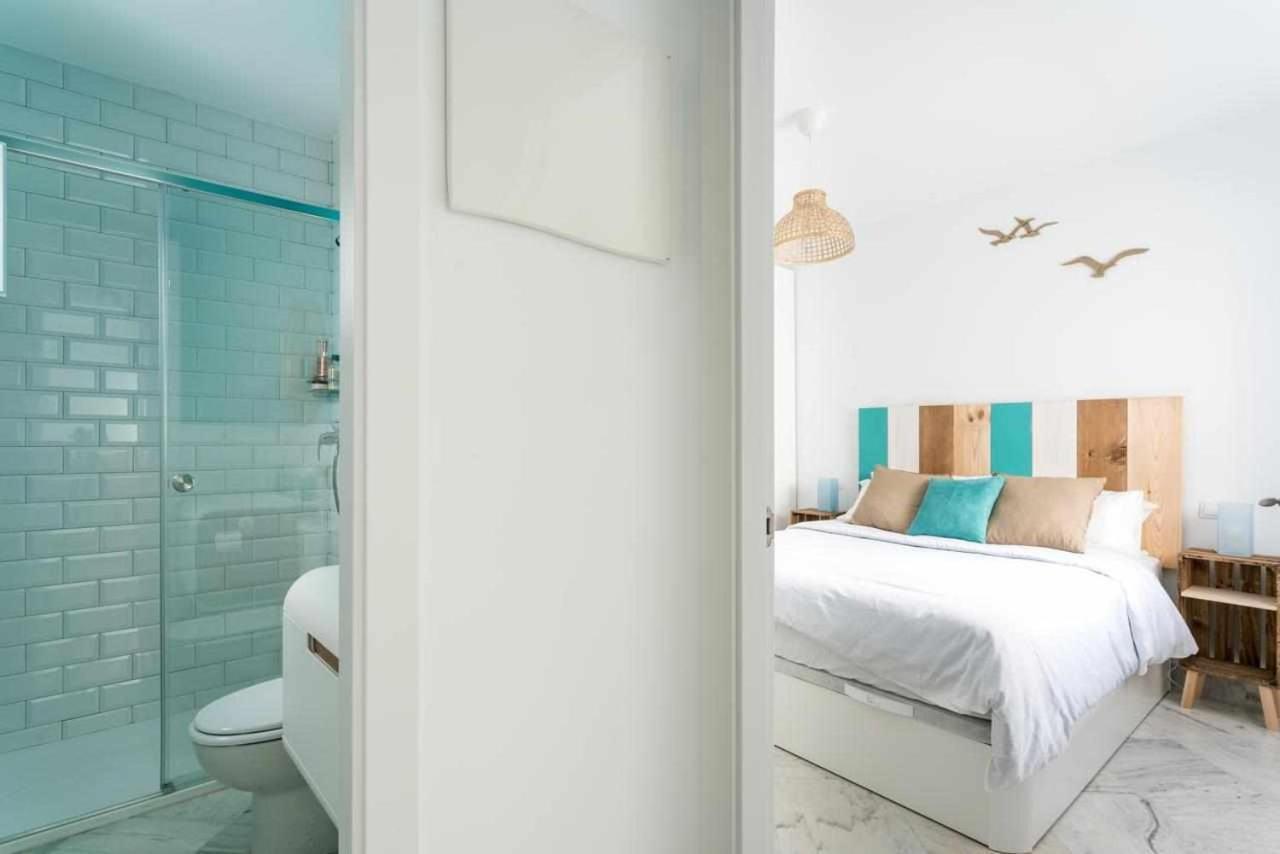 Fantástico ático En El Casco Antiguo Junta A La Playa Apartamento *