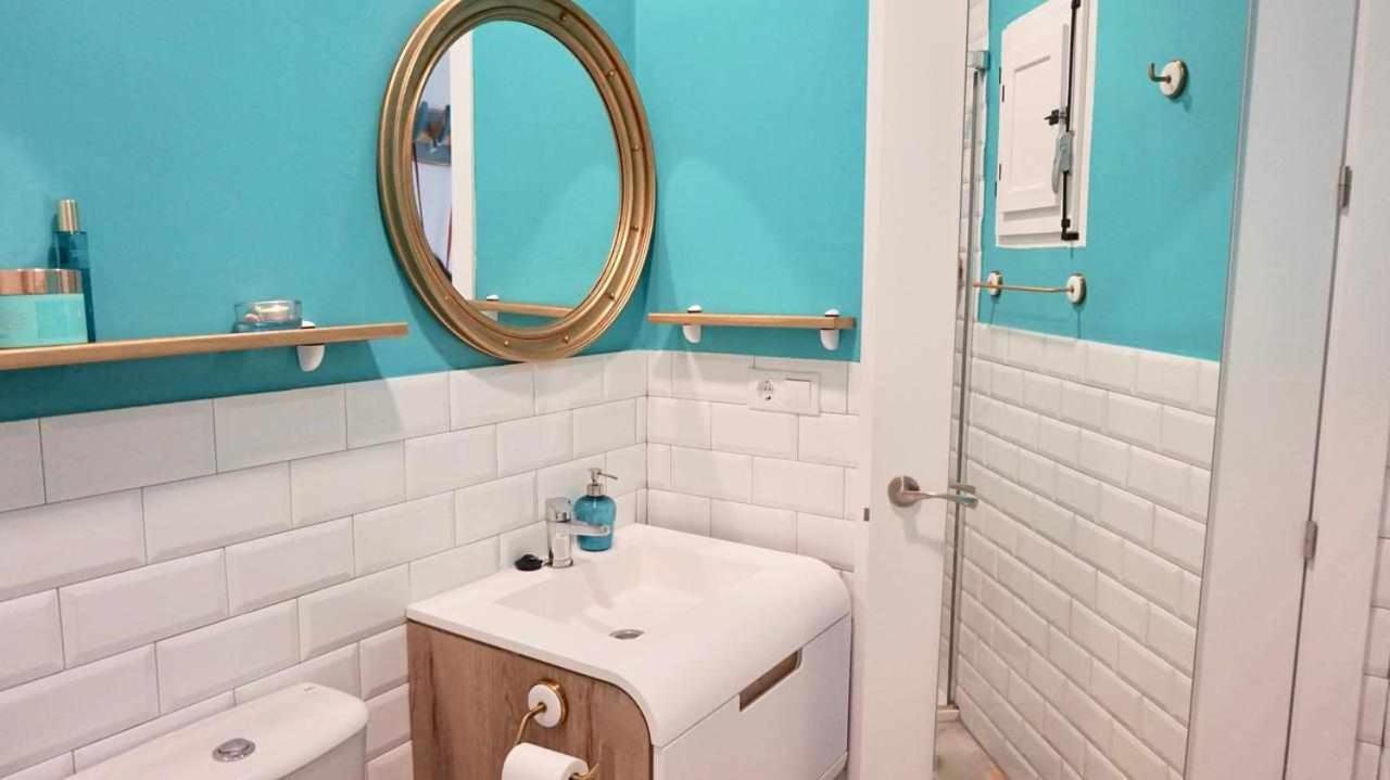 Fantástico ático En El Casco Antiguo Junta A La Playa Apartamento *