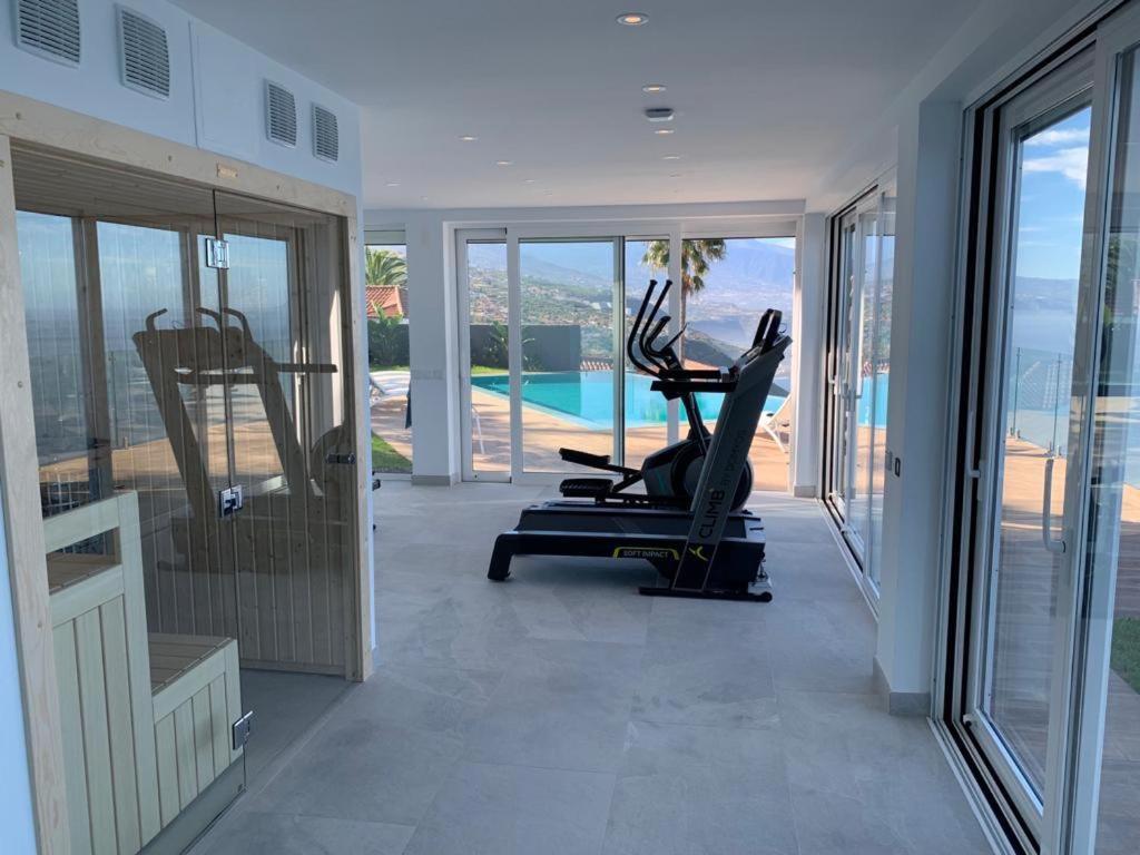 Villa Crystal Ocean *