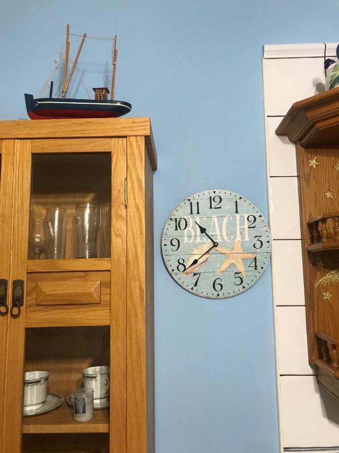 Primera Línea En Piscinas Naturales. Apartamento