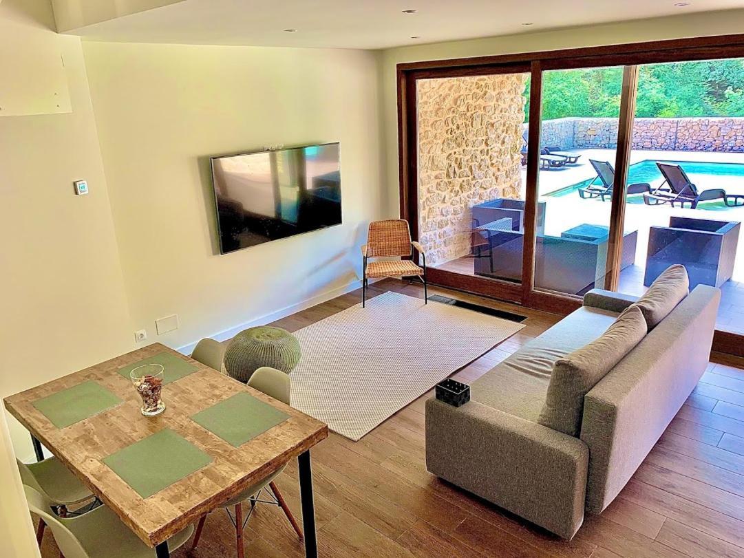 2 En Con Piscina Privada En Asturias El Marquesau