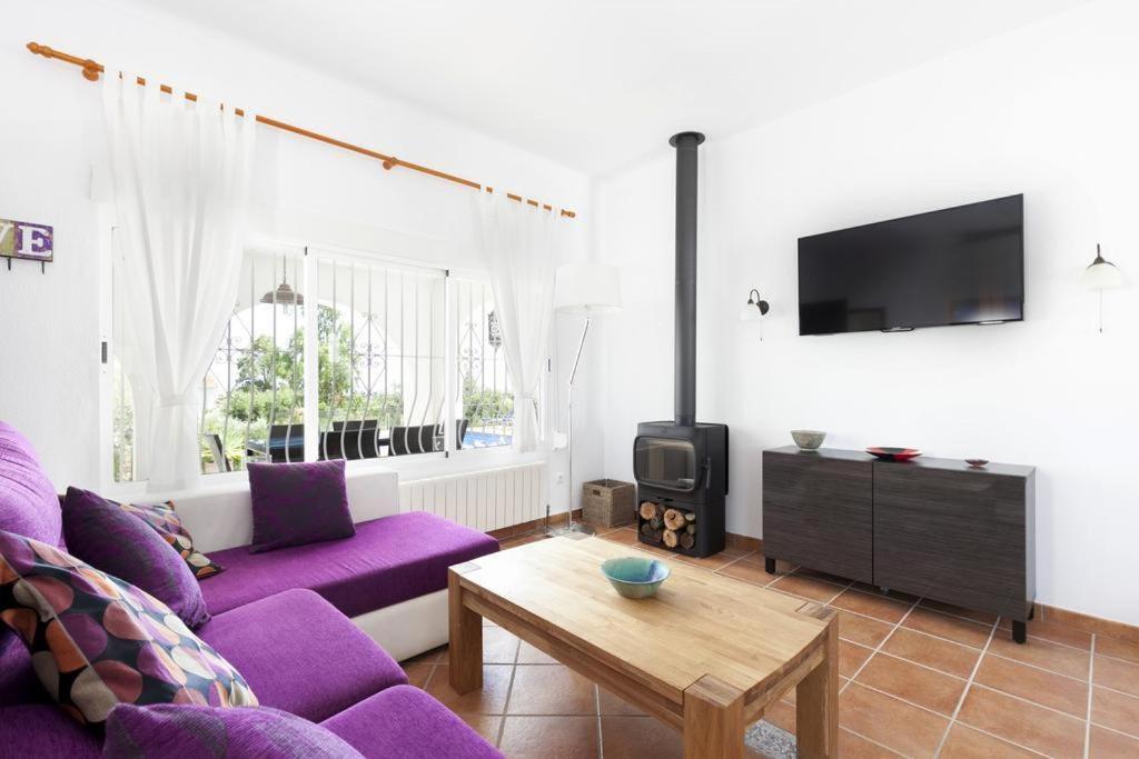 Celi: Sea- & Mountain View, Peaceful & Comfortable. *